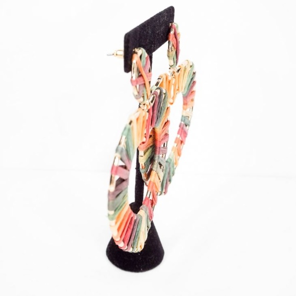 Rainbow Raffia Heart Dangle Earrings - Picture 5 of 6